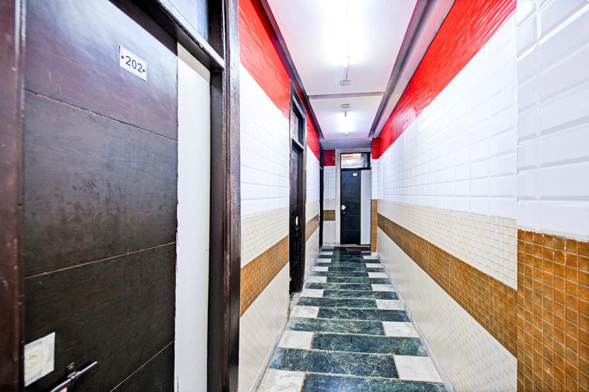 Hotel O Granville New Delhi Exterior photo